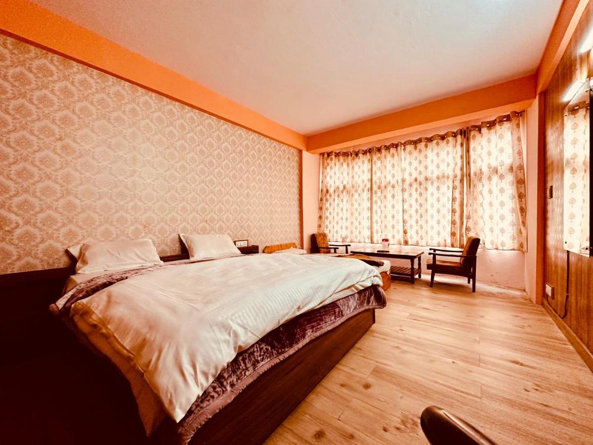 Hotel D Kanchan Manali Eksteriør bilde