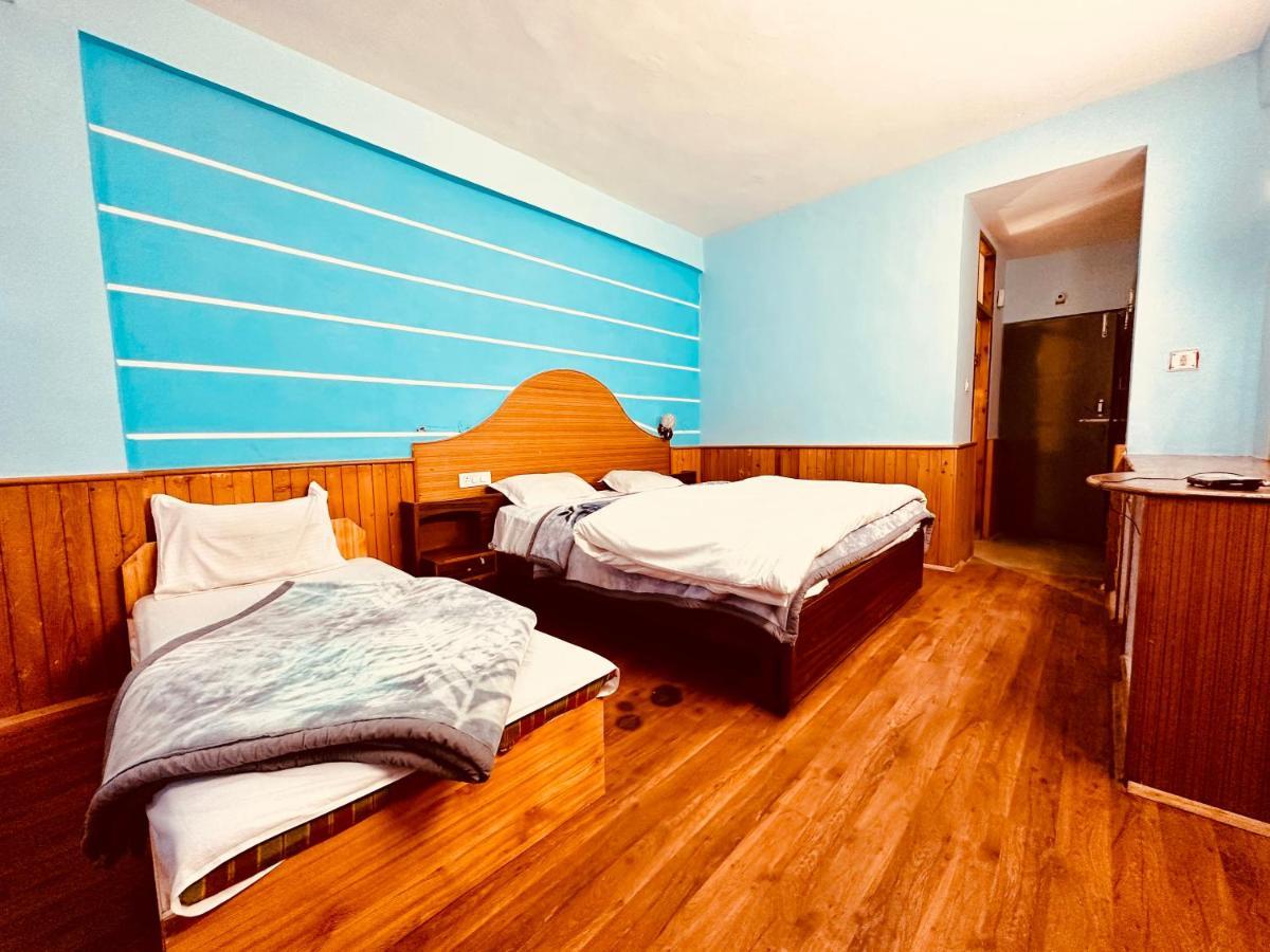 Hotel D Kanchan Manali Eksteriør bilde
