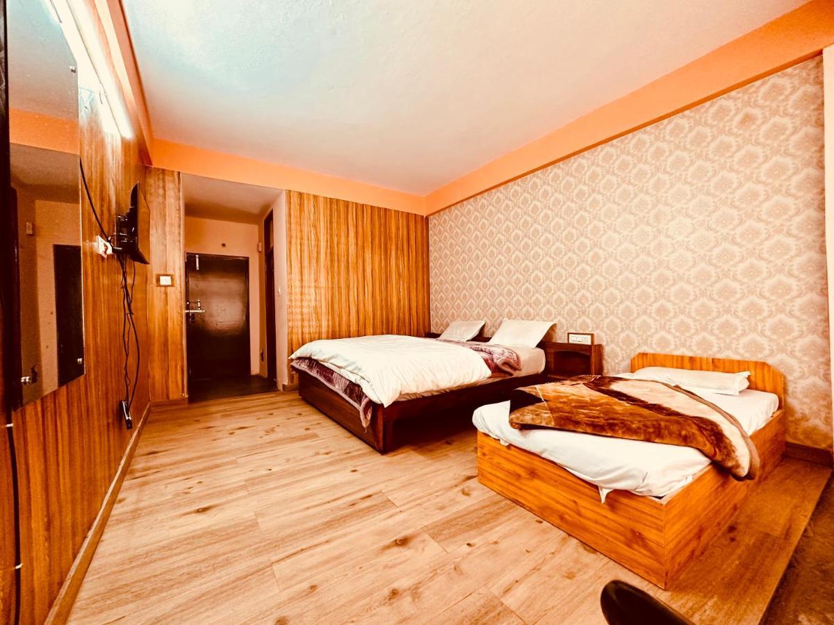 Hotel D Kanchan Manali Eksteriør bilde