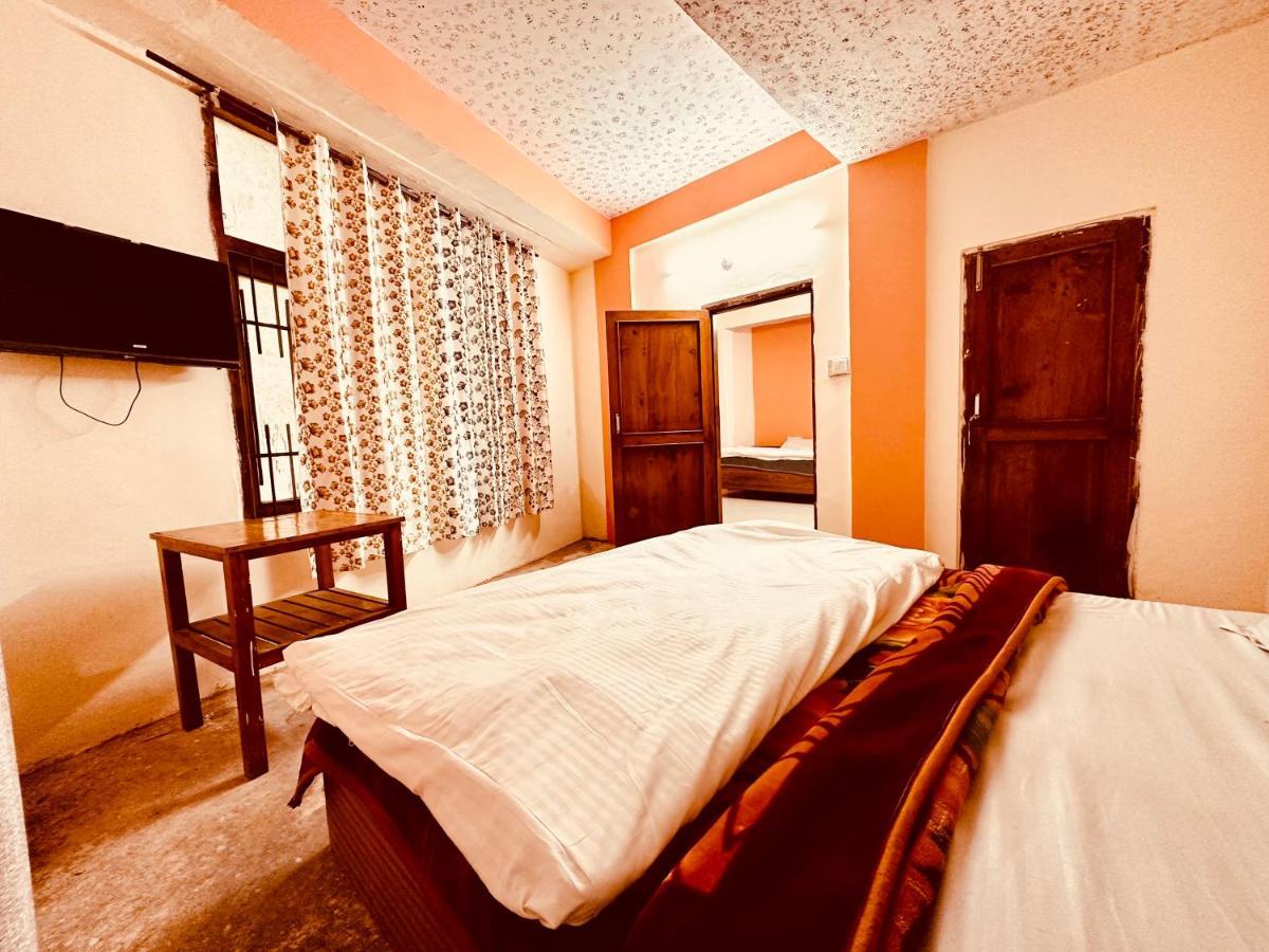 Hotel D Kanchan Manali Eksteriør bilde