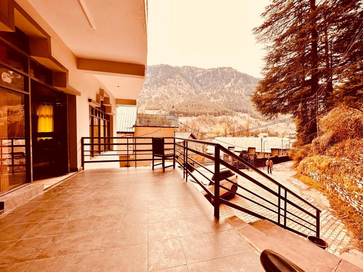 Hotel D Kanchan Manali Eksteriør bilde
